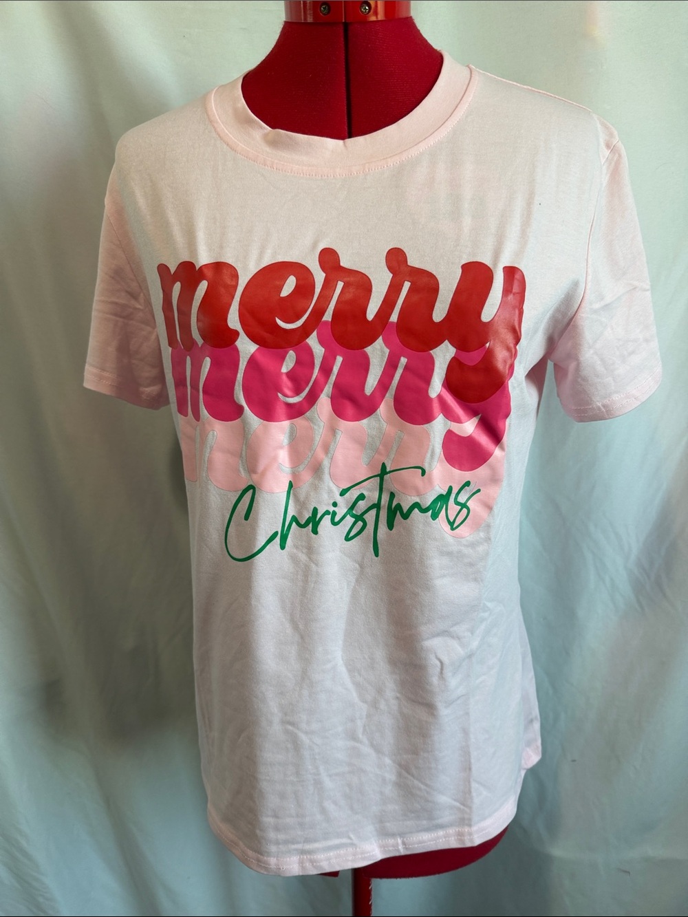 Women's Pink 'Merry Christmas' Short Sleeve Graphic Tee